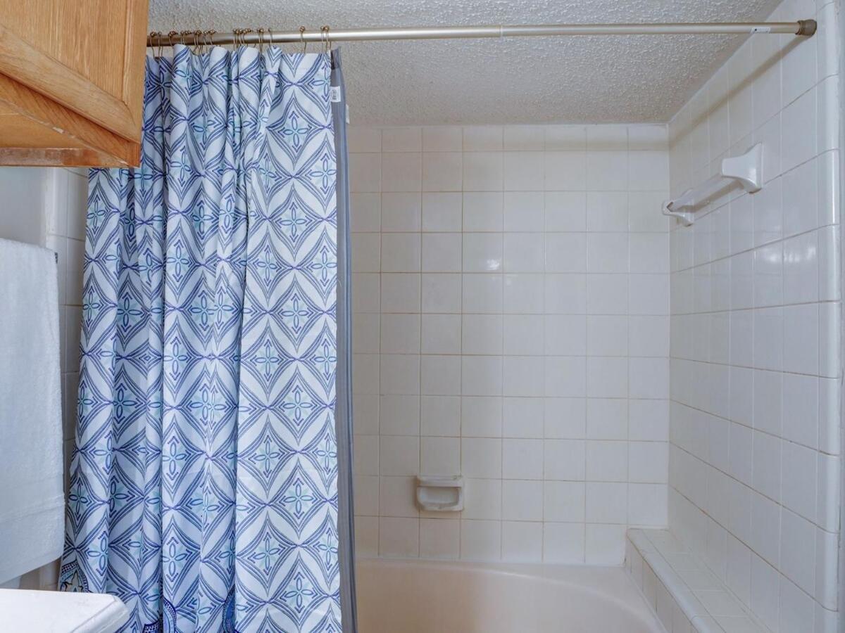 Lovely 2 Bedroom, 1 Bath Condo With Pools And Gym. Houston Esterno foto